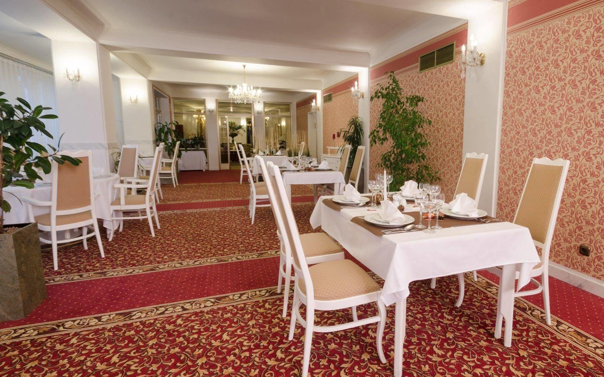 Hotel Ostrov Nymburk